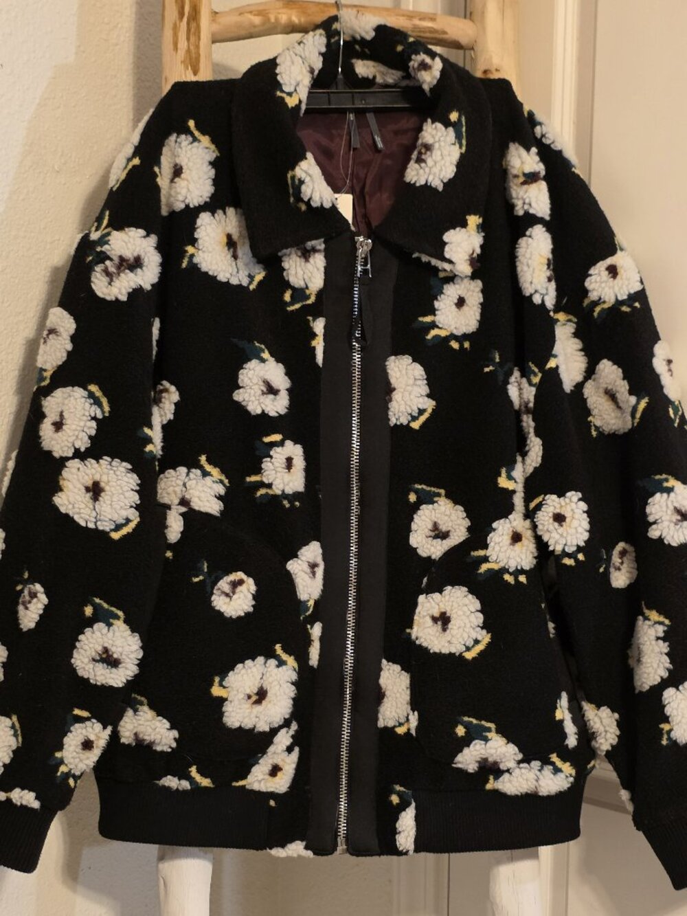 NWT Anthropologie Floral Sherpa Fleece Bomber Jacket Black White Daisy Medium M